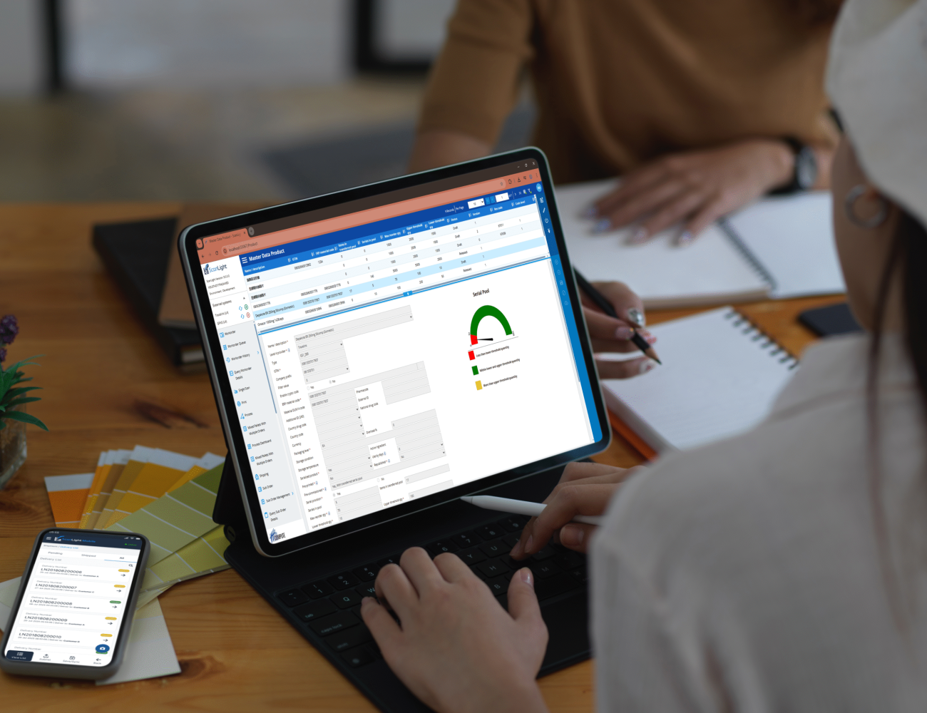 SL-and-mobile-screen
